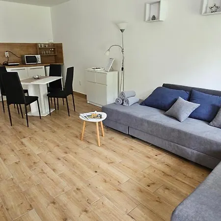 Kolokan Apartmanhaz 公寓 Tiszafüred