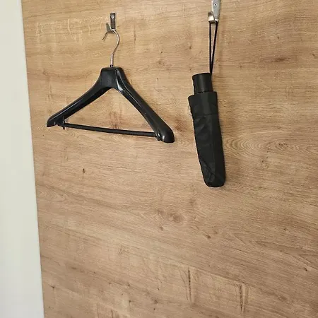 Kolokan Apartmanhaz 公寓 *